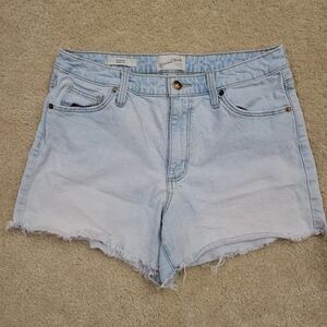 Universal Thread Vintage Midi Cutoff Denim Shorts Light Wash Raw Hem 8/29